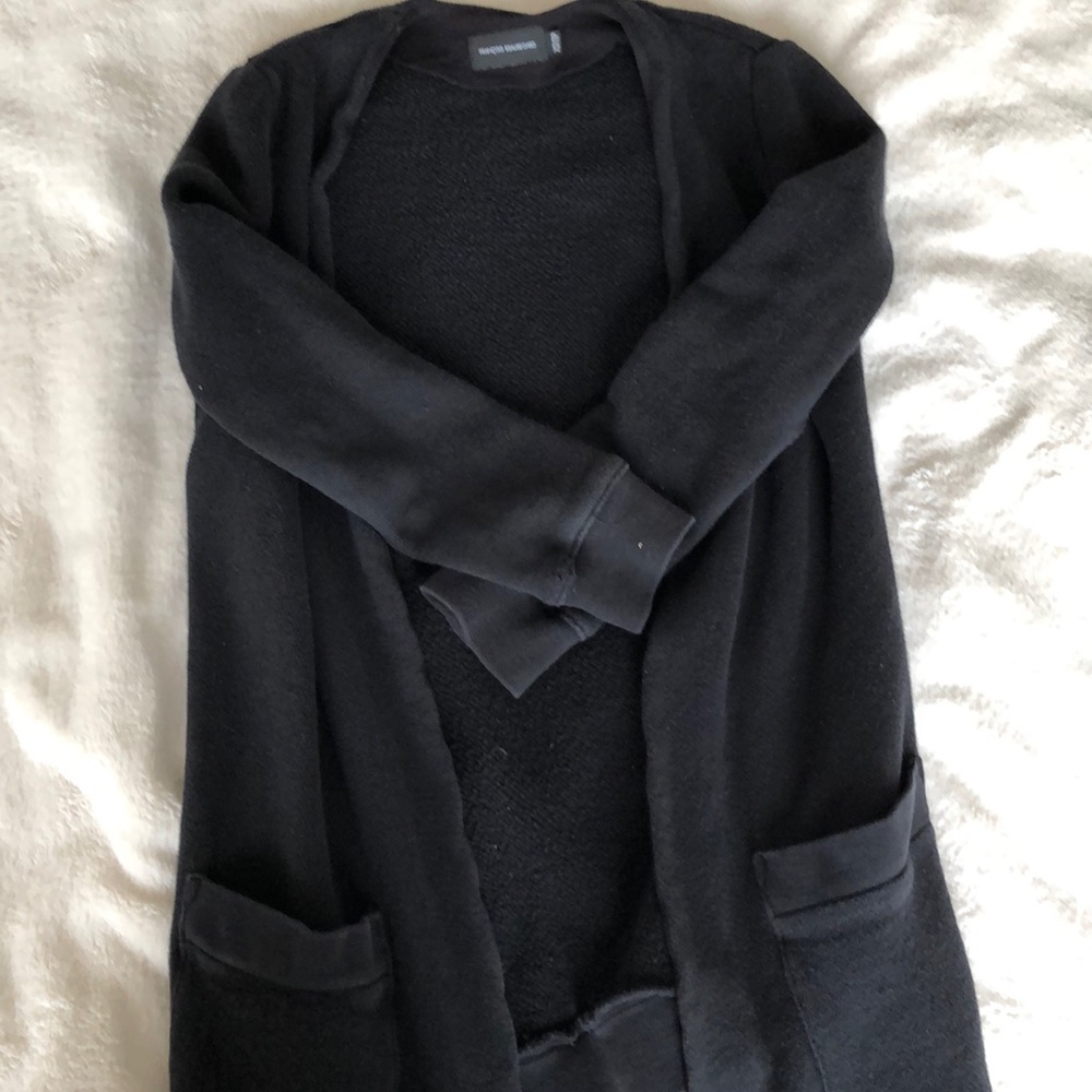 Long open sweater from François Beauregard